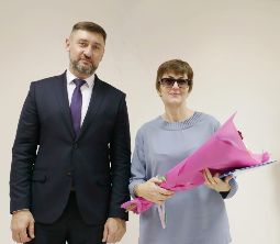 КОНКУРС НА ПОЛУЧЕНИЕ СПЕЦИАЛЬНОЙ ПРЕМИИ В СФЕРЕ ОБРАЗОВАНИЯ В РЕСПУБЛИКЕ САХА (ЯКУТИЯ) В 2023 ГОДУ